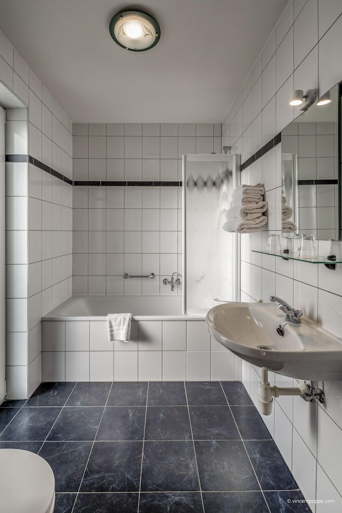 

Roma - Namur - New Hotel de Lives