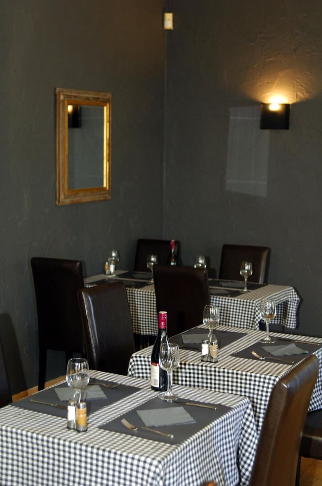 

Roma - Namur - New Hotel de Lives