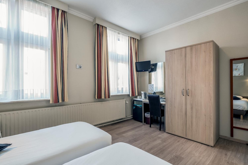 

Roma - Namur - New Hotel de Lives