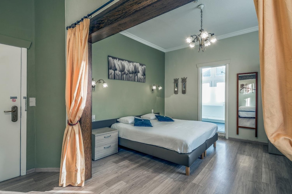 

Roma - Namur - New Hotel De Lives