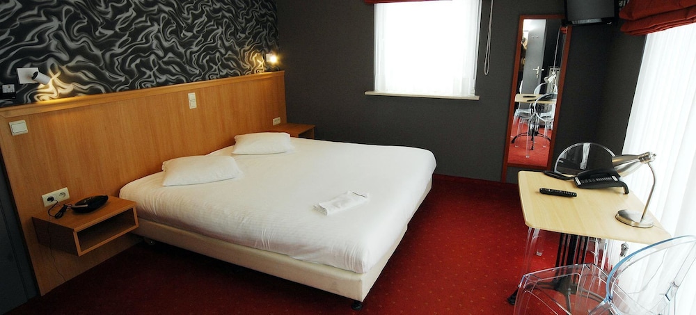 

Roma - Namur - New Hotel de Lives