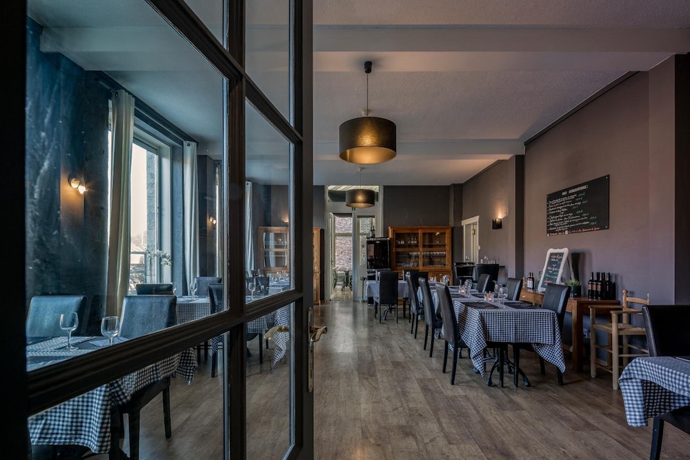 

Catania - Namur - New Hotel de Lives