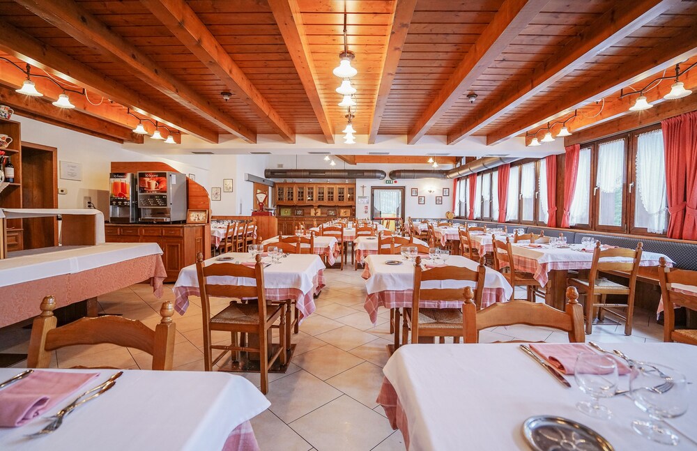 

Palermo - San Martino di Castrozza - GH Hotel Fratazza