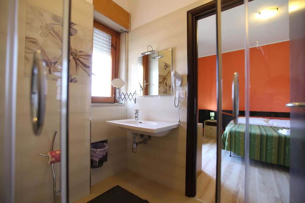 

Bologna - Paola - Hotel Cliché