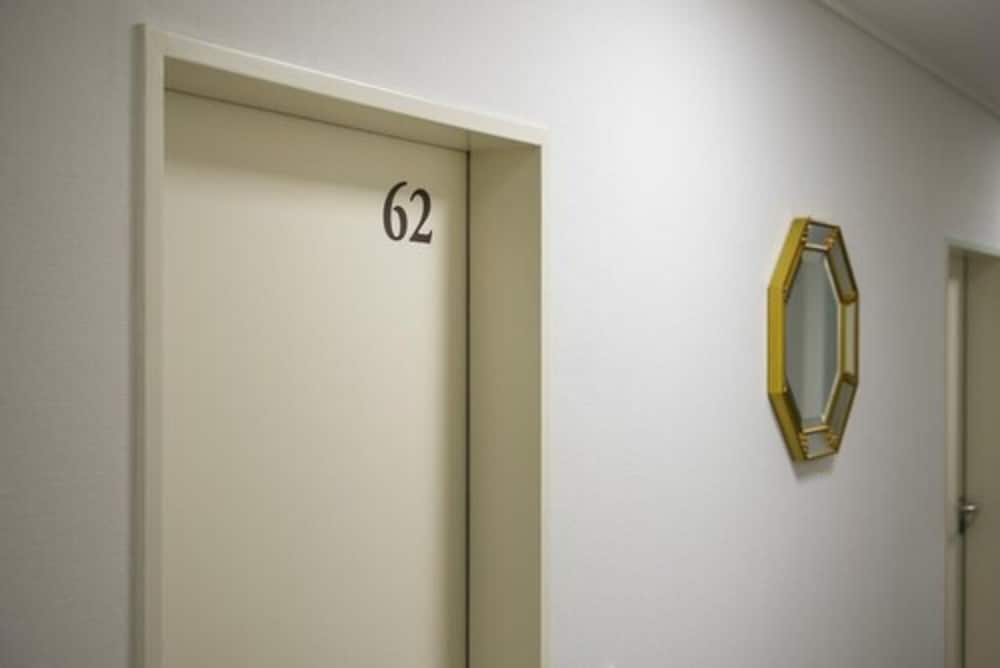 

Milano - Leverkusen - Hotel am Wald