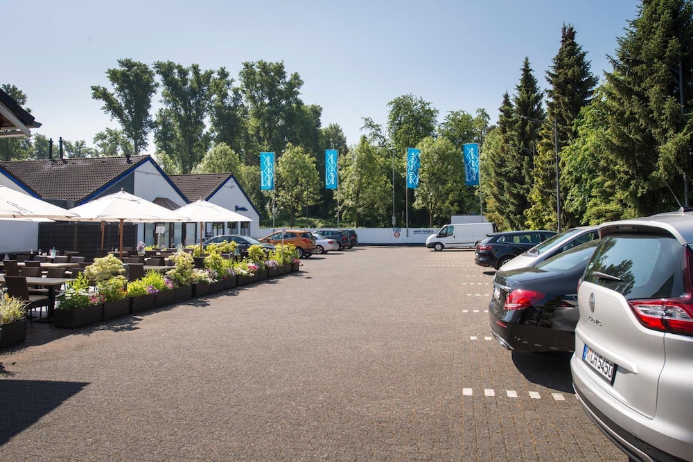 

Milano - Leverkusen - Hotel am Wald