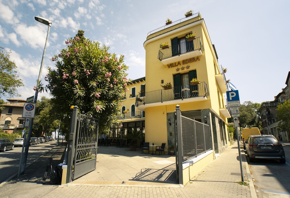 

Catania - Lido di Venezia - Hotel Villa Edera