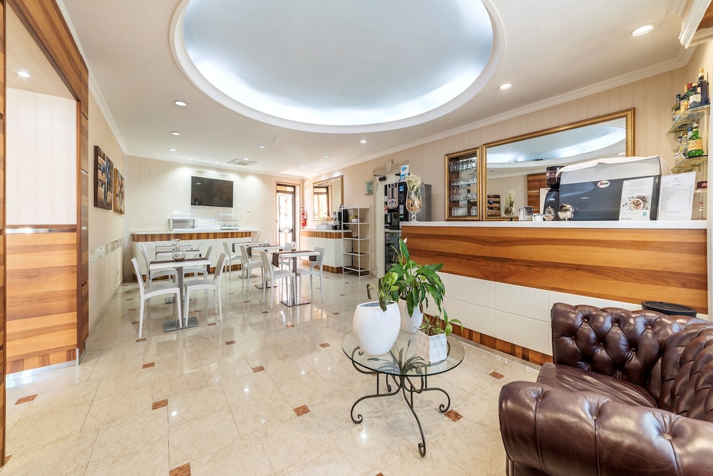 

Catania - Fiumicino - Hotel Riviera Fiumicino