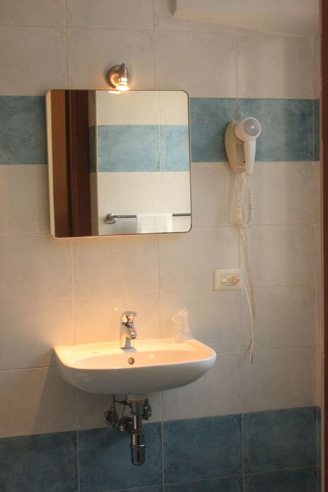 

Roma - Liguria, Mare Italia - Hotel Bellevue