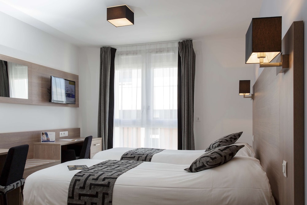 

Palermo - Épinay-sur-Orge - Tulip Inn Massy Palaiseau - Residence