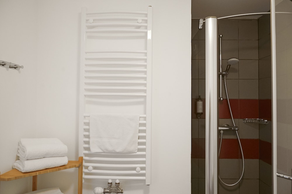 

Milano - Paris Orly - Tulip Inn Massy Palaiseau - Residence