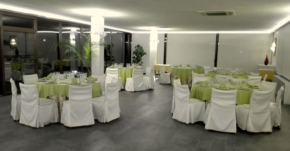 

Napoli - Getafe - Hotel Los Olivos