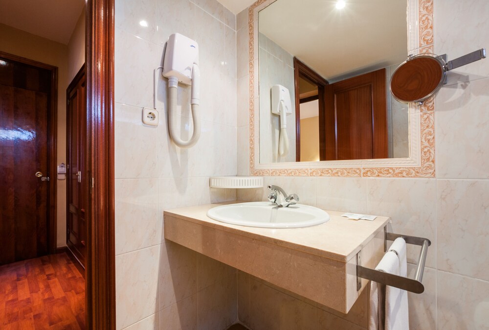 

Milano - Getafe - Hotel Los Olivos
