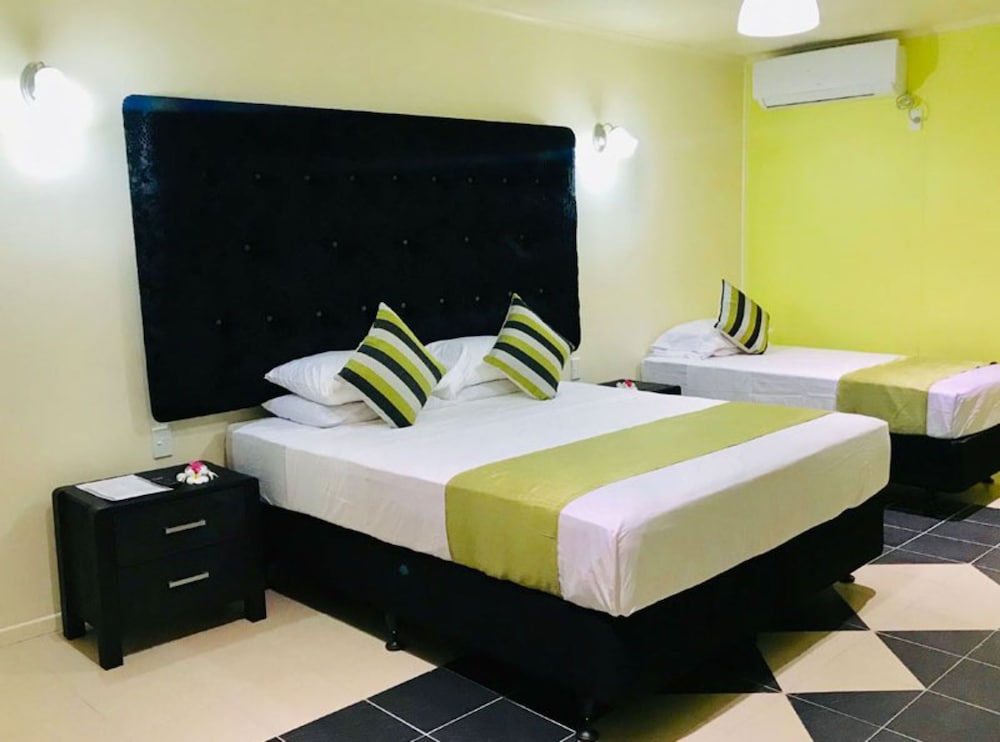

Roma - Apia - Moatoga Hotel
