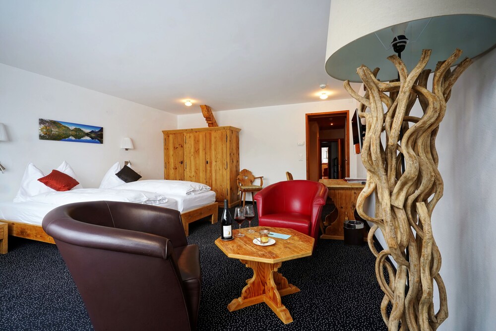 

Milano - Sils Maria - Schweizerhaus Swiss Quality Hotel