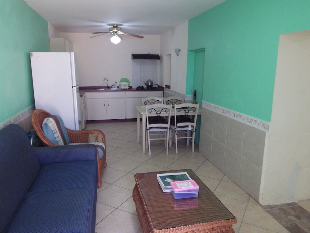 

Roma - Oranjestad - Aruba Cunucu Residence