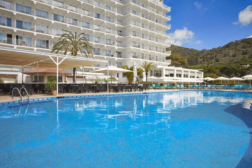 

Roma - Arta - Universal Hotel Castell Royal