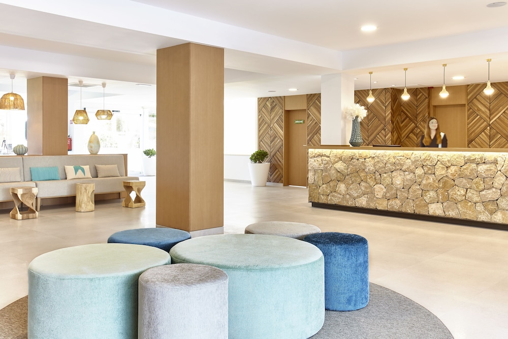 

Torino - Arta - Universal Hotel Castell Royal