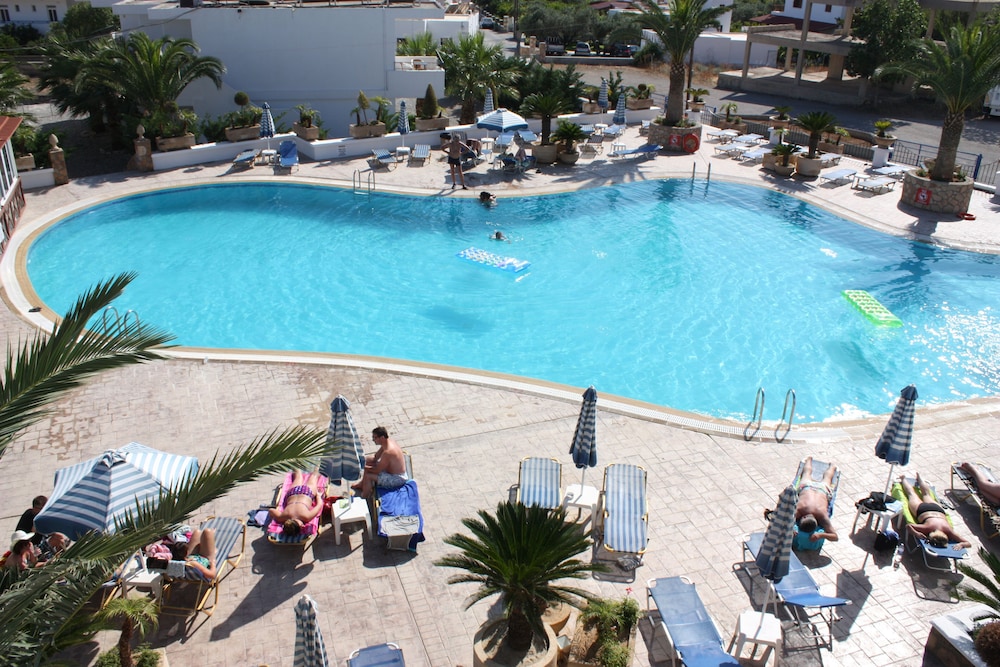 

Roma - Lindos - Coliseum Studios & Apartments