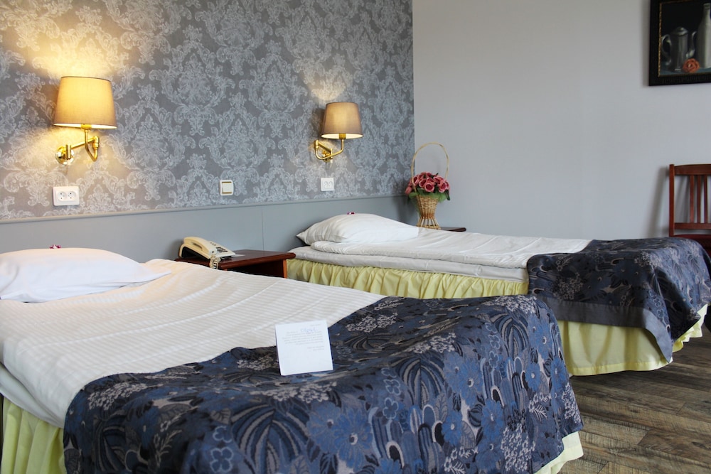 

Milano - Riga - NB Hotel with Free Parking