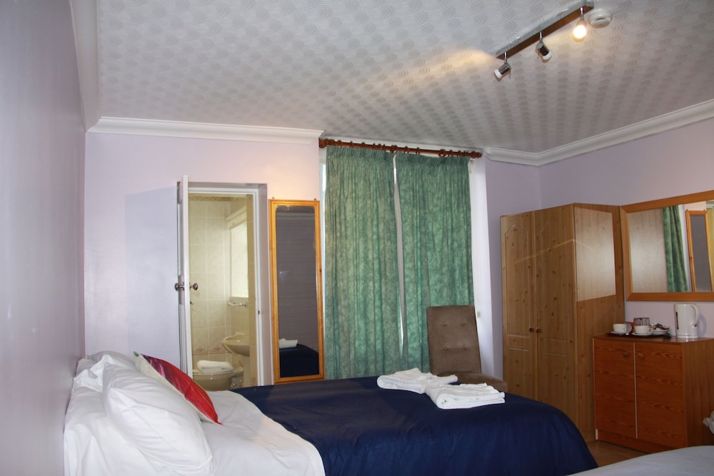 

Bologna - Brighton - Ambassador Hotel