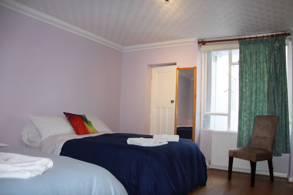 

Roma - Brighton - Ambassador Hotel