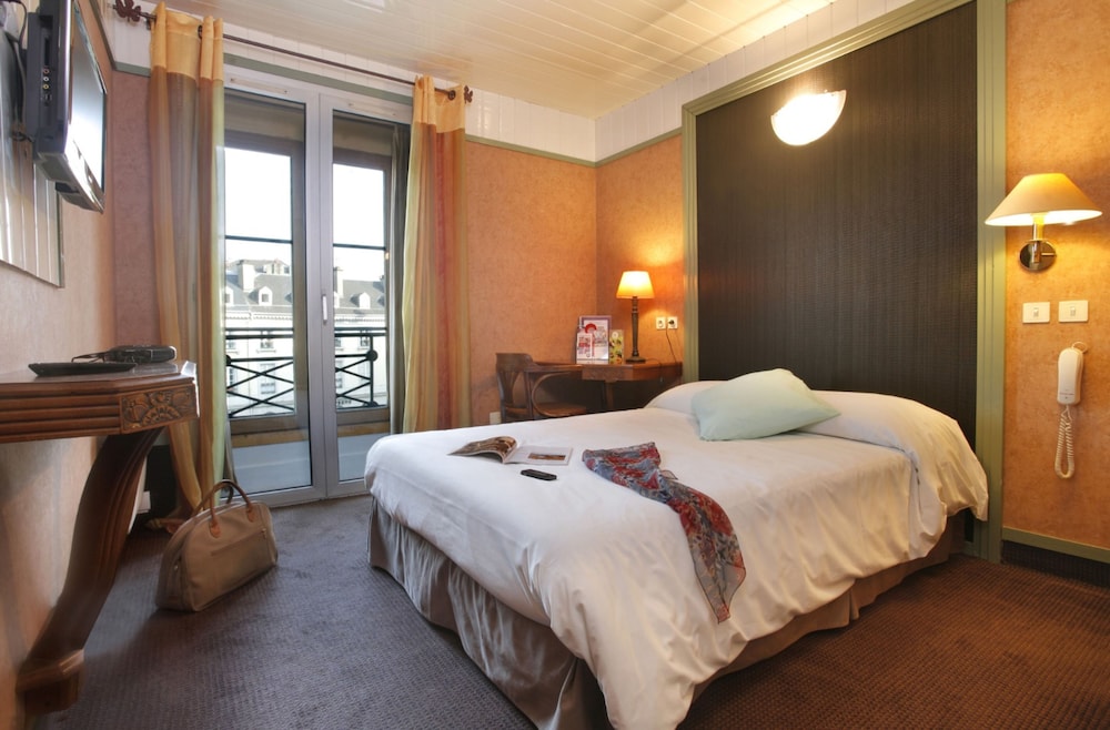 

Roma - Pau - Hotel De Gramont