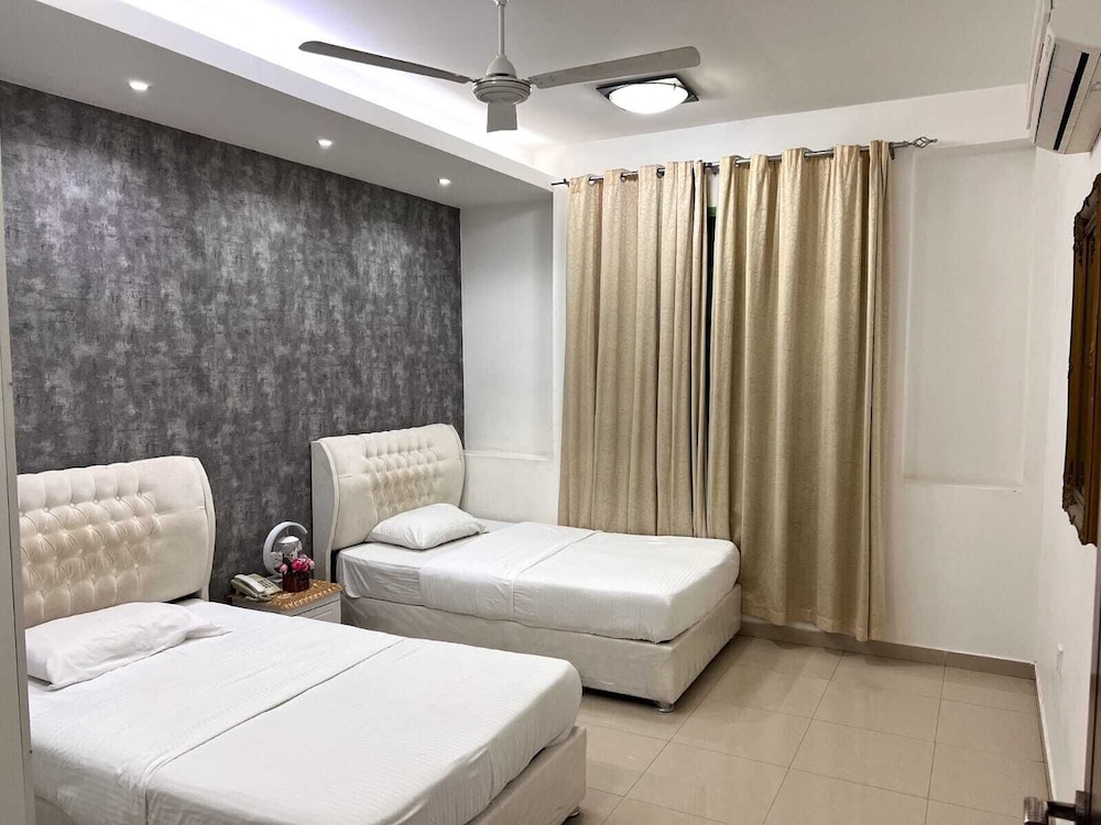 

Cagliari - Muscat - Dar Al Deyafa Hotel Apartment