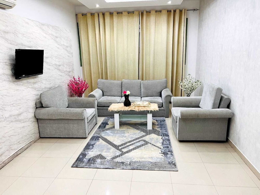 

Milano - Sarūq - Dar Al Deyafa Hotel Apartment