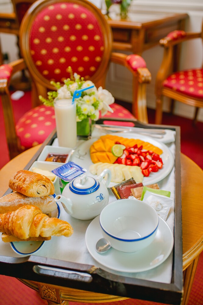 

Lamezia Terme - Antananarivo - Hôtel Colbert Spa & Casino