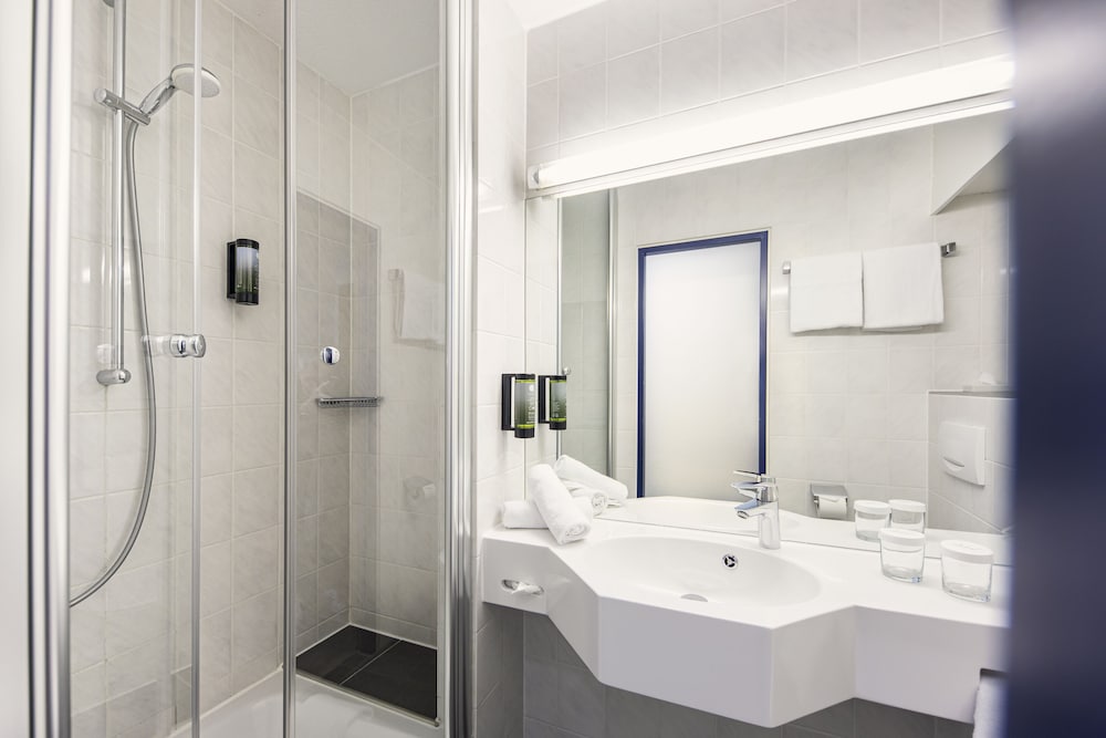 

Bari - Stoccarda - ACHAT Hotel Stuttgart Zuffenhausen