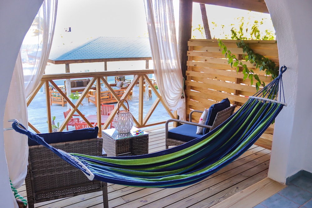 

Milano - St. John's - Ocean Point Beach Resort & Spa - Adults Only