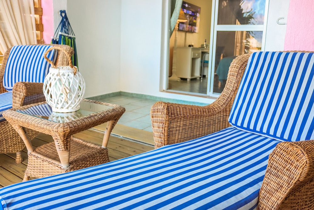 

Bari - St. John's - Ocean Point Beach Resort & Spa - Adults Only