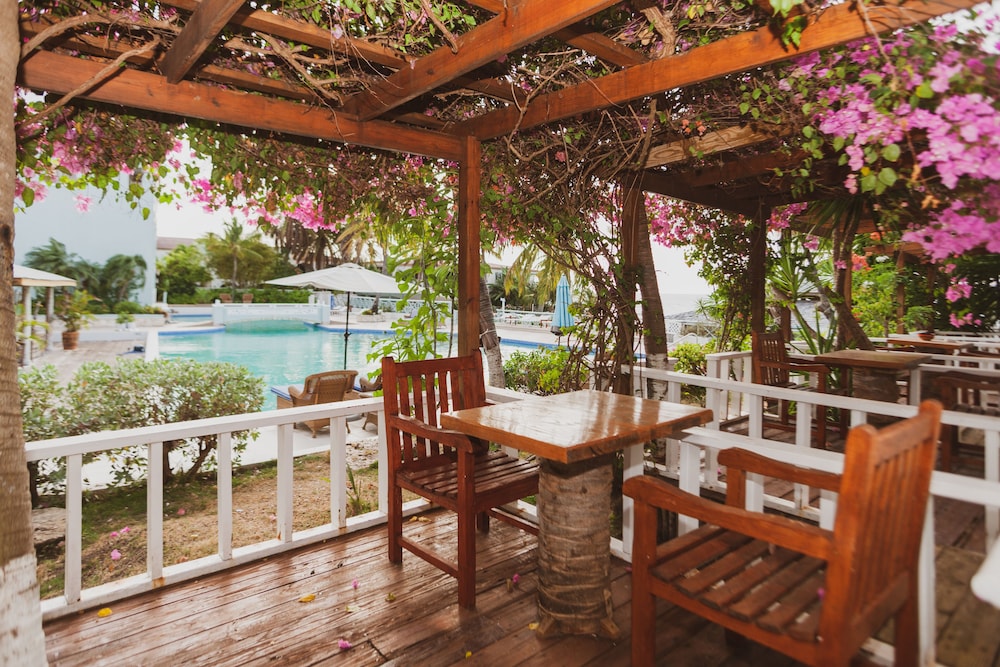 

Roma - St. John's - Ocean Point Beach Resort & Spa - Adults Only