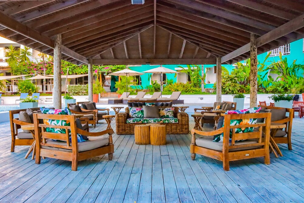 

Roma - St. John's - Ocean Point Resort and Spa - Adults Only