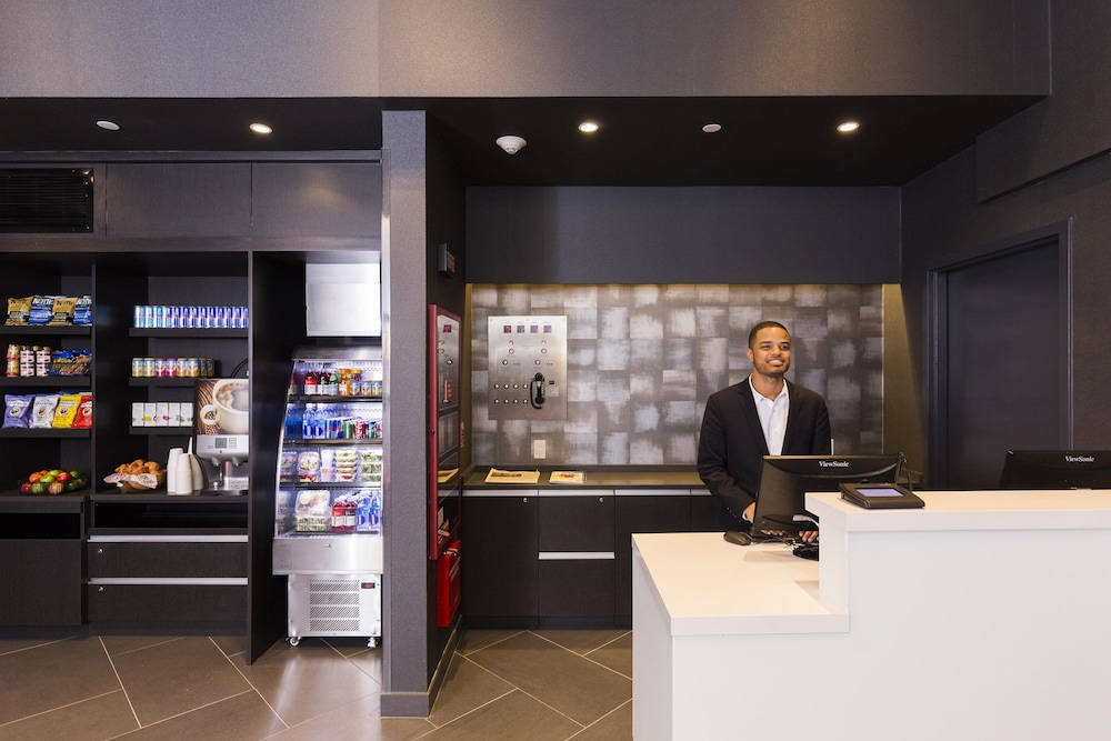 

Venezia - Bronx - Edge Hotel
