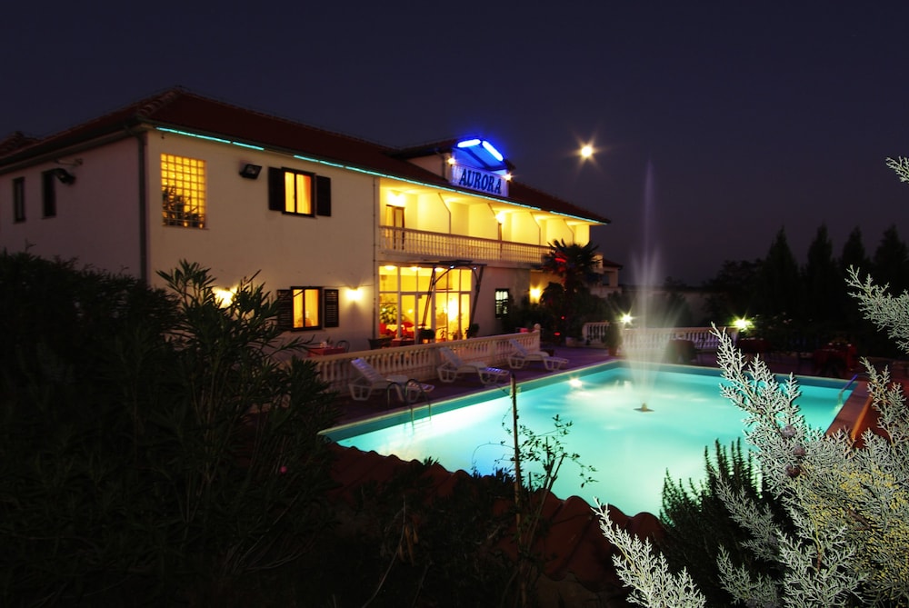 

Bologna - Pula - Hotel Aurora