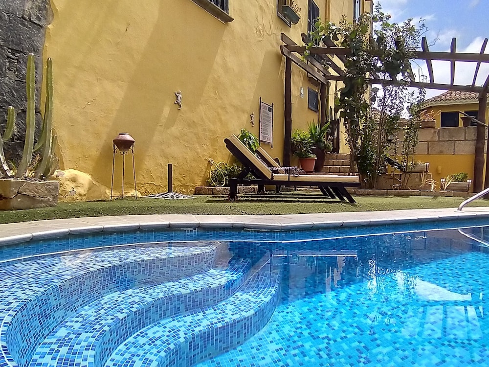 

Napoli - Granadilla de Abona - Hotel Rural Senderos de Abona