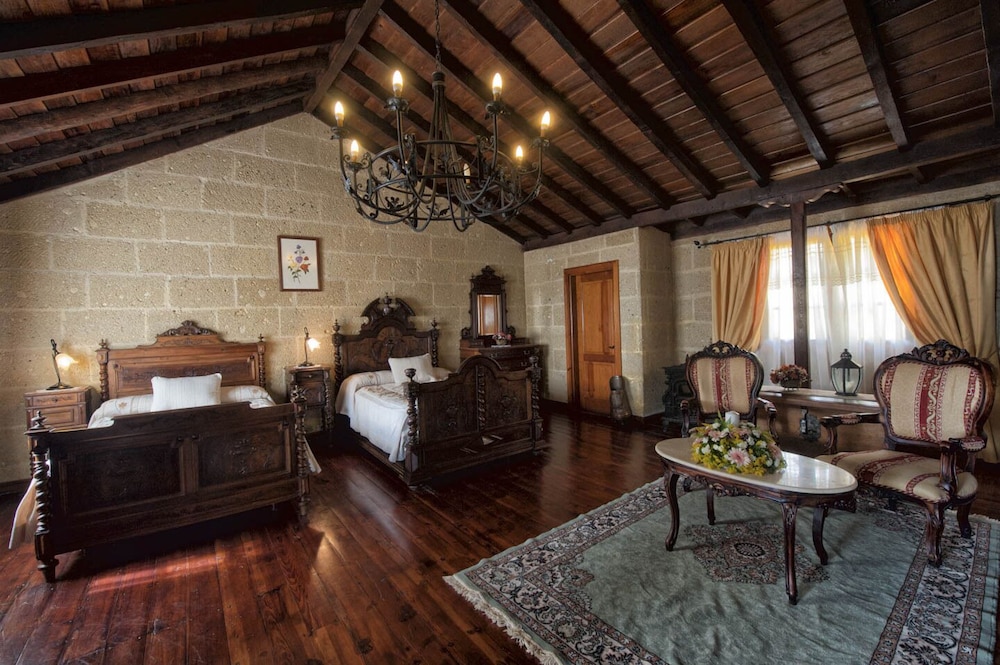 

Milano - Villa de Arico - Hotel Rural Senderos de Abona