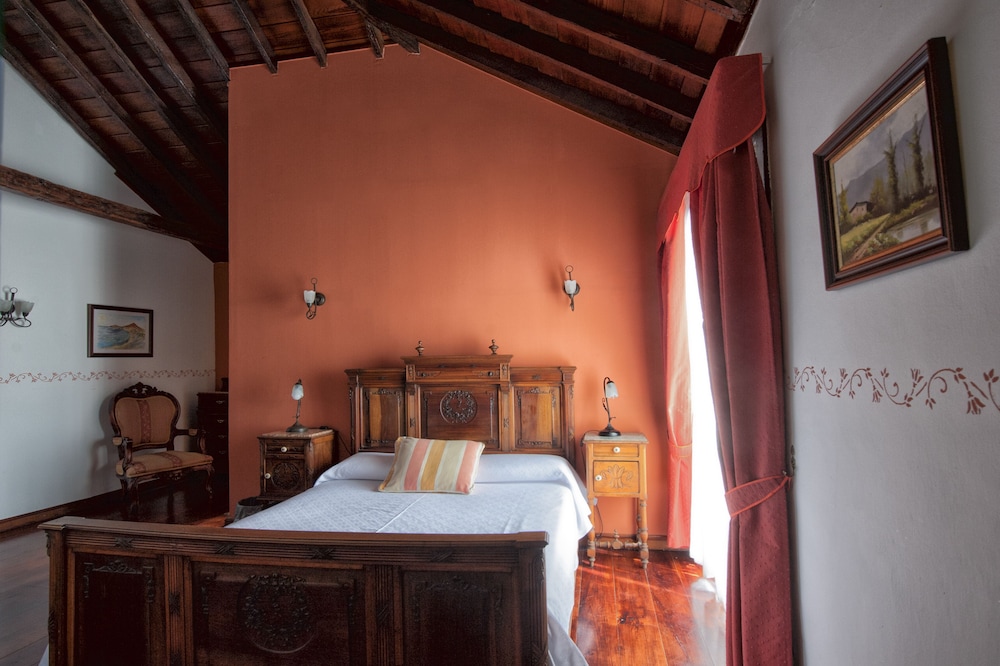

Milano - Villa de Arico - Hotel Rural Senderos de Abona