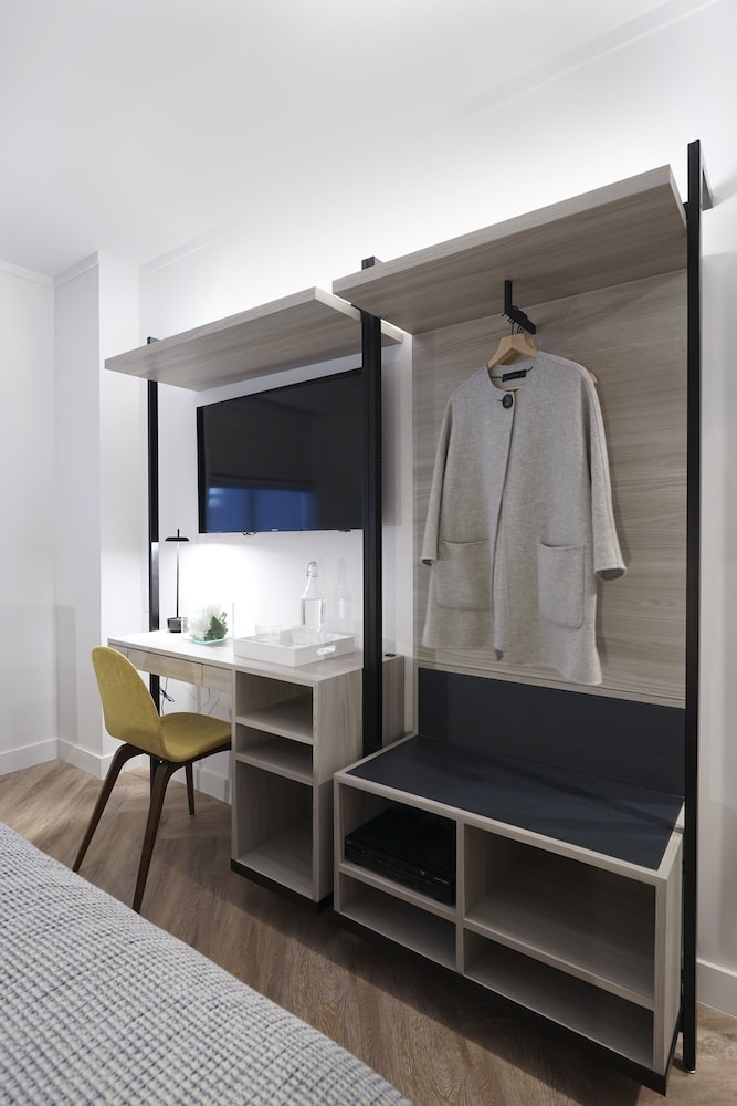 

Bologna - Long Island City - Citadines Connect Fifth Avenue New York