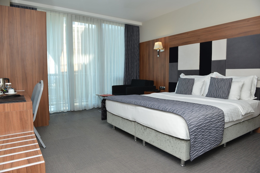 

Roma - Yalova - Yalova Lova Hotel & SPA Yalova