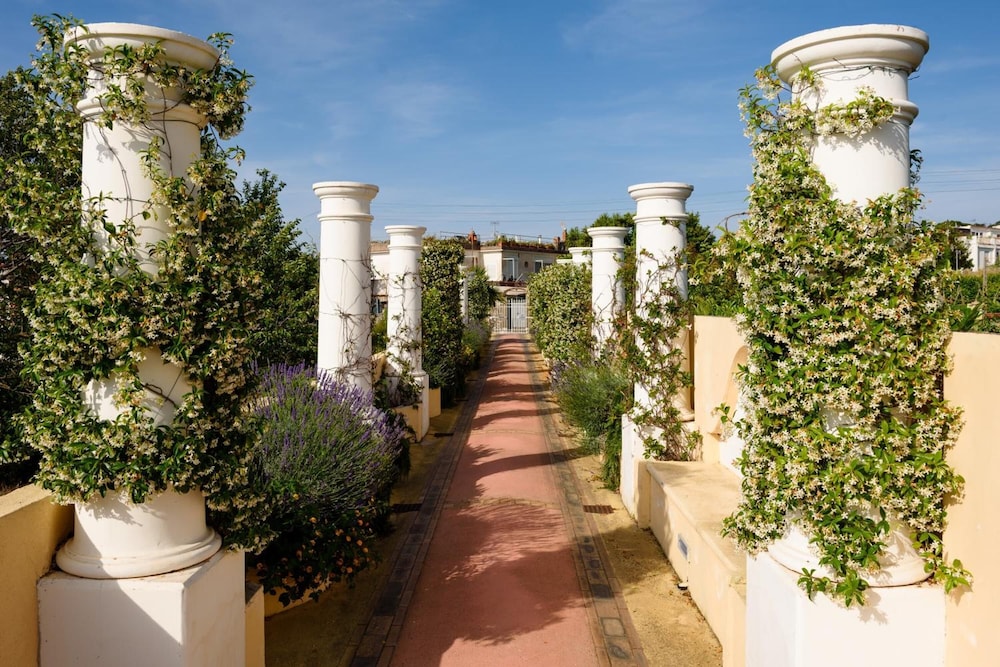 

Milano - Capri - Hotel Bussola di Hermes