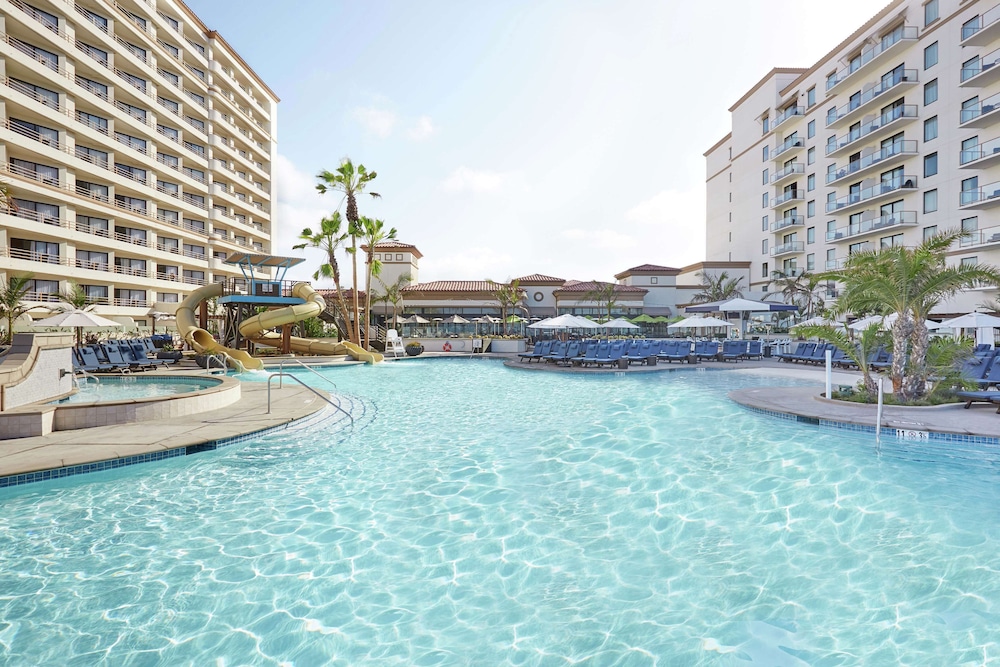 

Milano - Newport Beach - The Waterfront Beach Resort, A Hilton Hotel