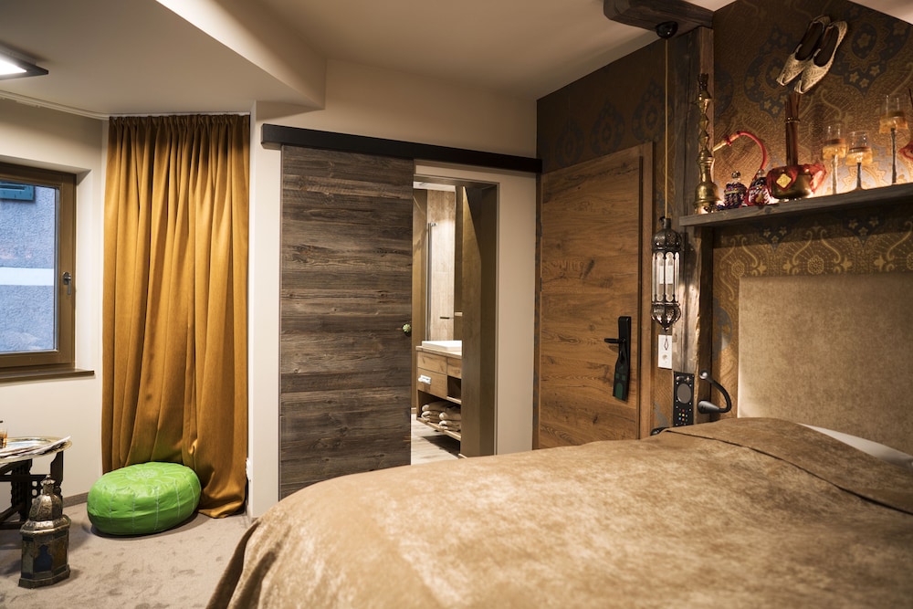 

Roma - Söll - Boutique Hotel im Auracher Löchl