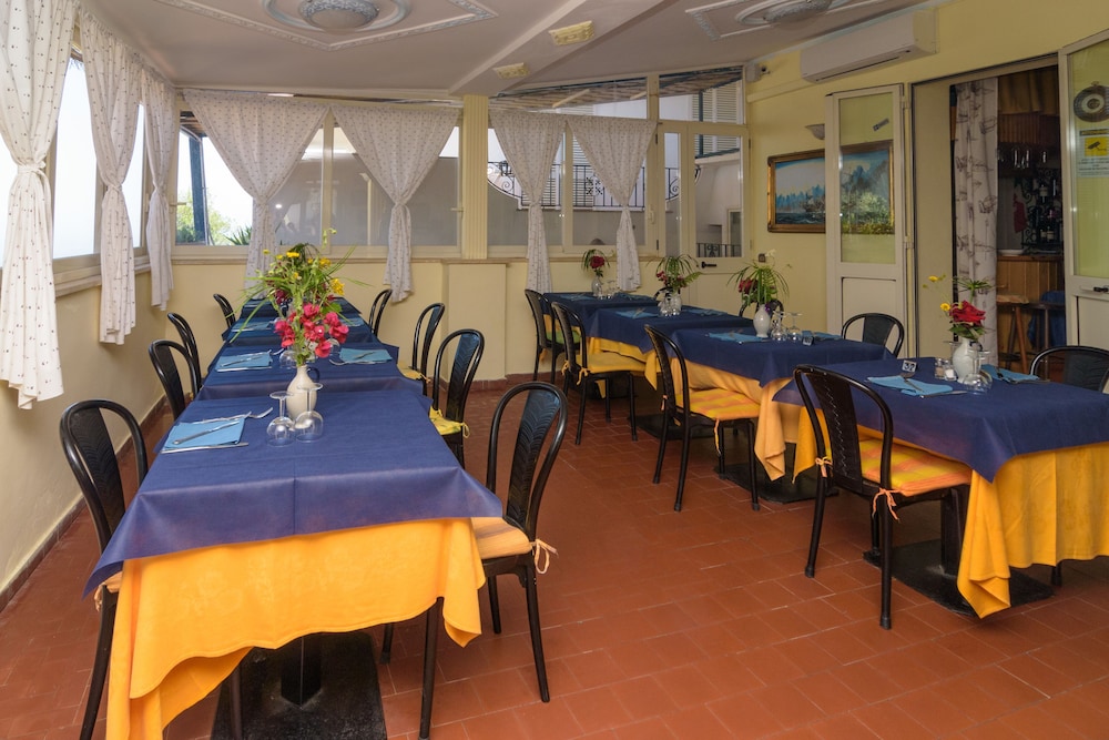 

Genova - Ischia - Hotel Villa Fiorentina