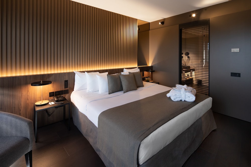 

Brindisi - Sant Joan Despi - BAH Barcelona Airport Hotel