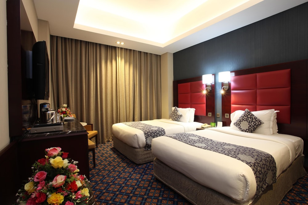 

Napoli - Ruwī - Ramee Guestline Hotel