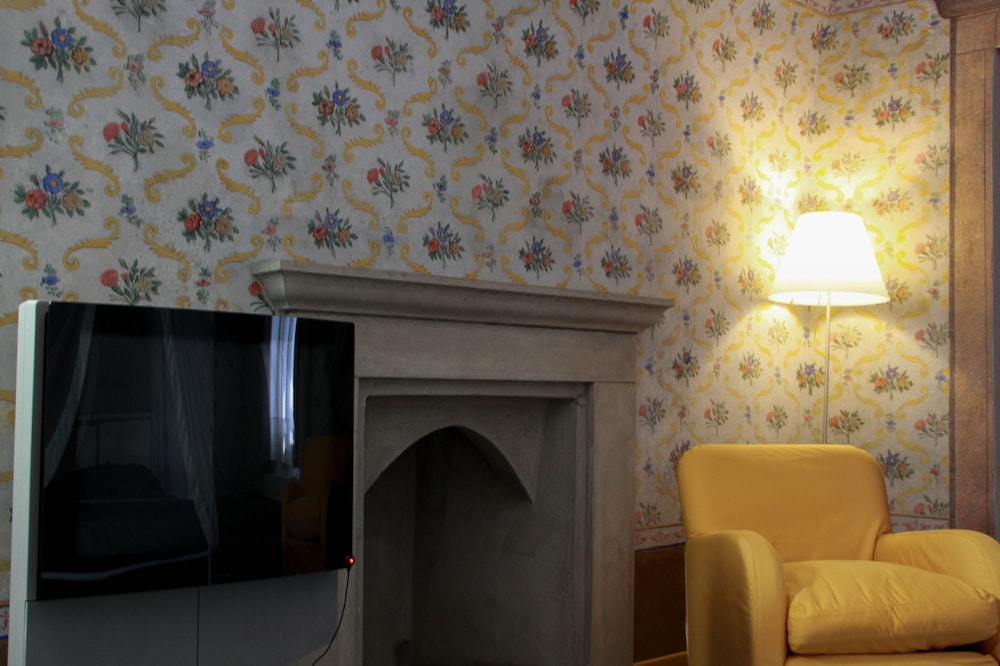 

Lamezia Terme - Pont-Saint-Martin - Hotel Cavour Et Des Officiers