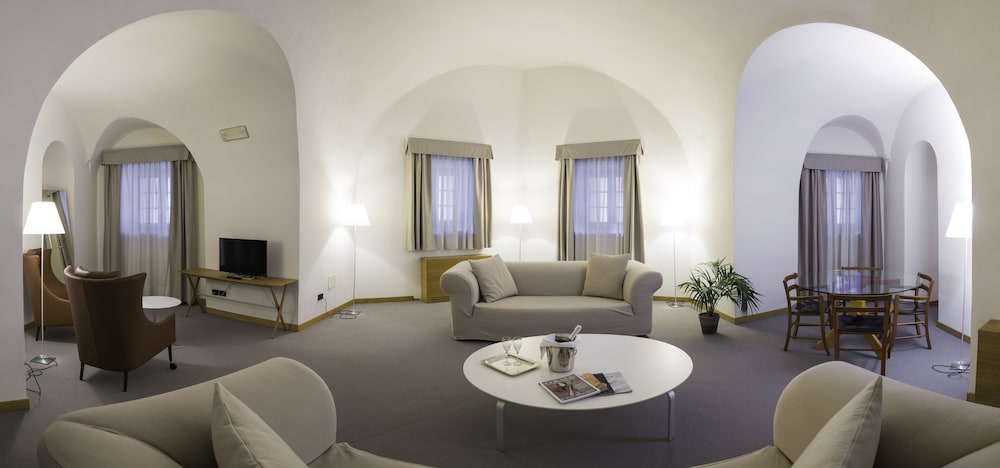 

Roma - Pont-Saint-Martin - Hotel Cavour Et Des Officiers